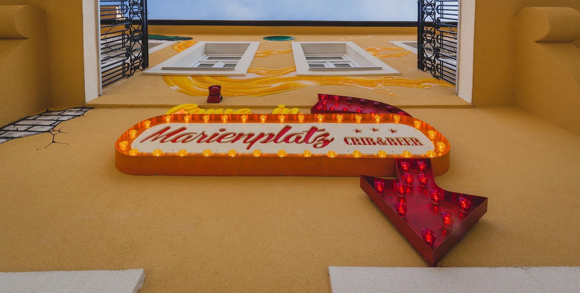 Hotel Marienplatz פודגוריצה מראה חיצוני תמונה